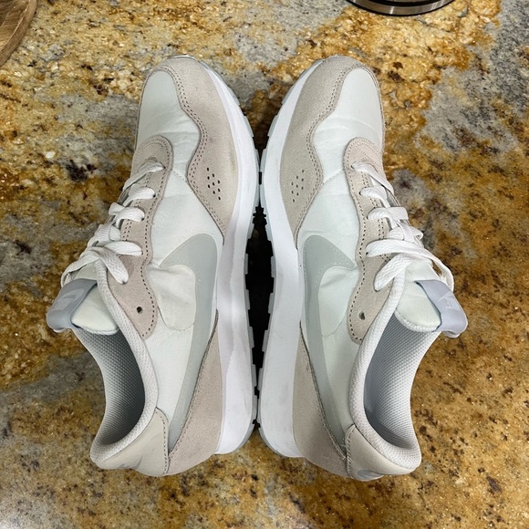 Nike MD Valiant size 6.5 - Picture 5 of 8